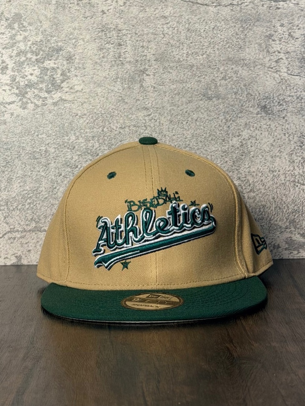 New Era 9FIFTY Oakland Athletics Script Logo SnapBack Flat Brim MLB Hat NWT